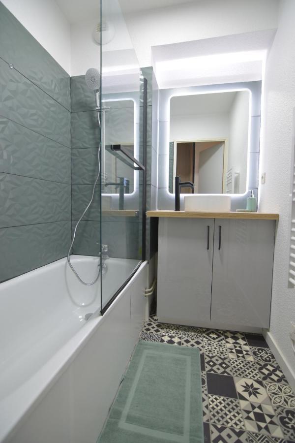 Le Boheme T2-Wifi-Calme-Parking Apartment ลูร์ด ภายนอก รูปภาพ
